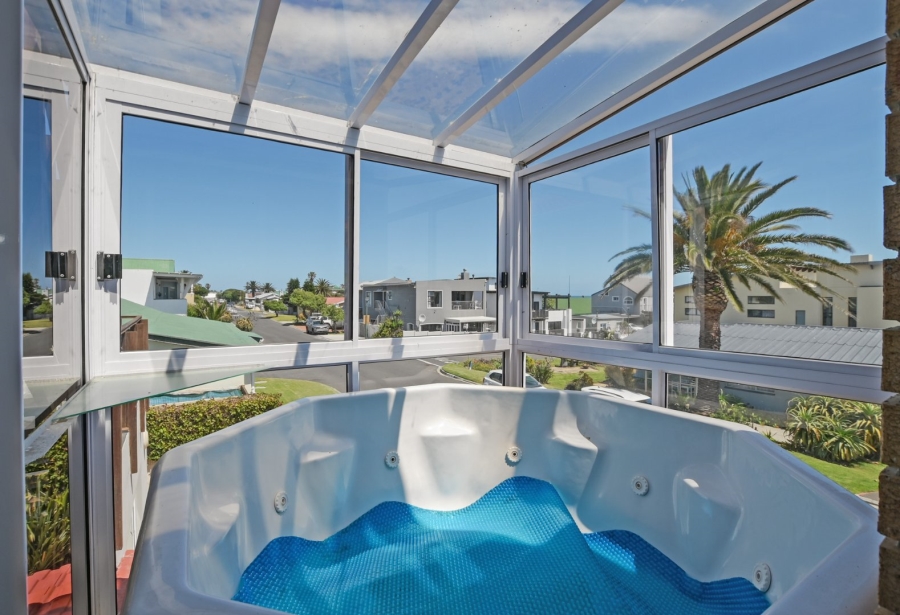 8 Bedroom Property for Sale in Melkbosstrand Central Western Cape